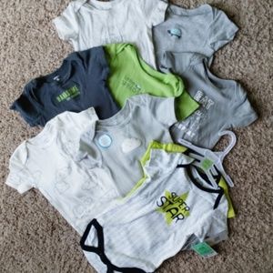 💥2/$10💥 The grey and green bundle